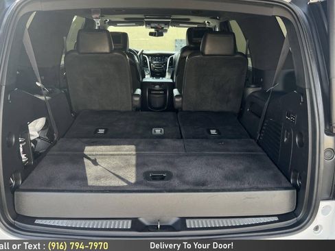 Used 2017 Cadillac Escalade Platinum AWD/4WD image 12
