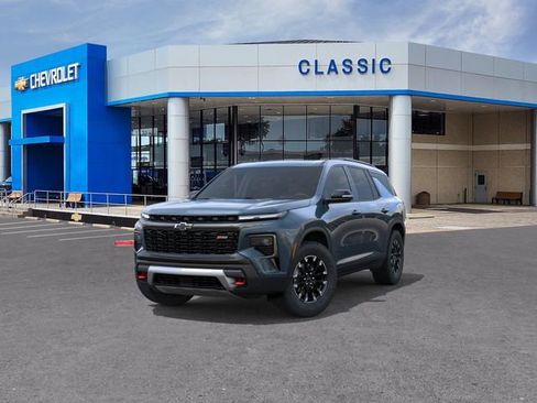 New 2026 Chevrolet Traverse Z71 w/ Enhanced Driving Package AWD/4WD image 8