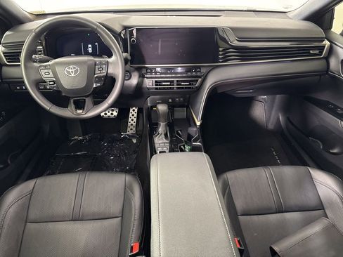 Used 2025 Toyota Camry XSE image 32