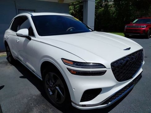 Used 2026 Genesis GV70 2.5T Advanced AWD/4WD image 2