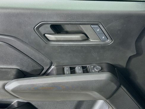 Used 2024 Chevrolet Colorado Trail Boss w/ Technology Package AWD/4WD image 18