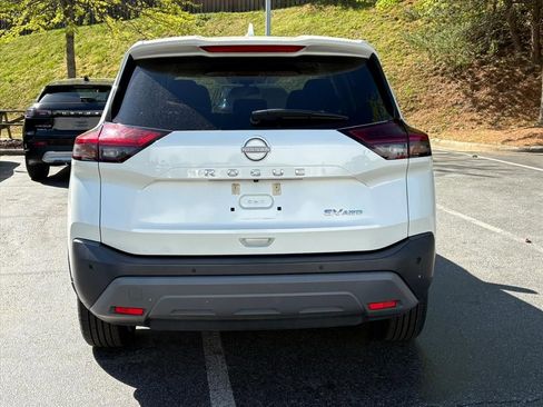 Used 2023 Nissan Rogue SV AWD/4WD image 7