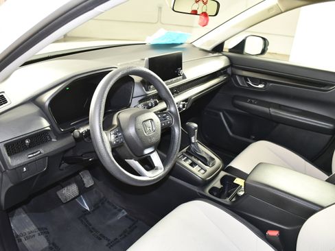 Certified 2025 Honda CR-V EX image 2