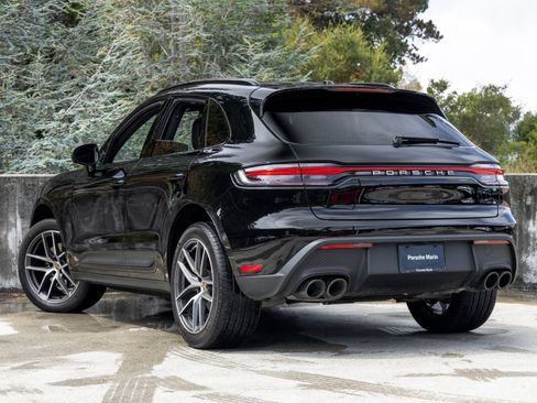 Certified 2026 Porsche Macan AWD/4WD image 3