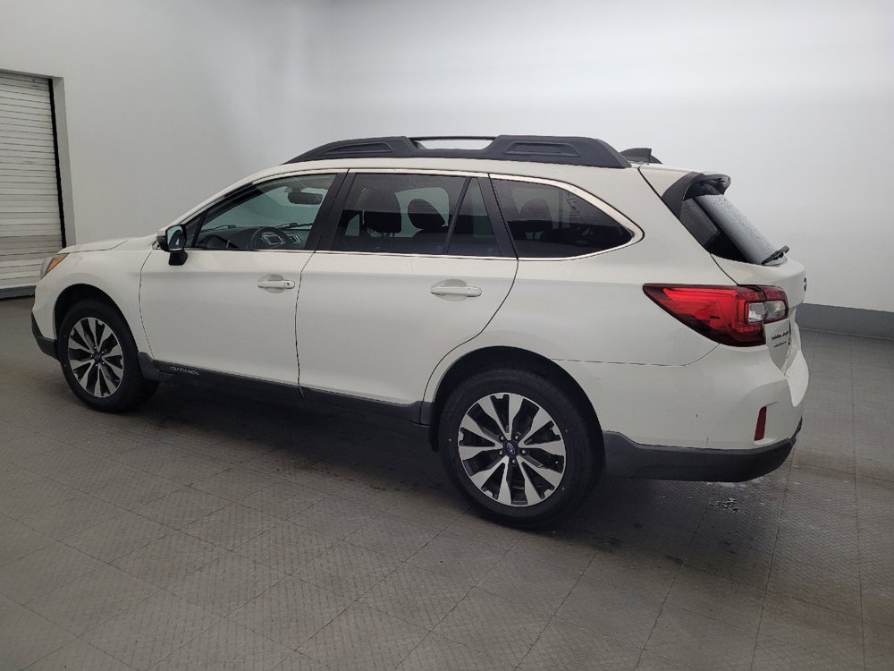 Used 2017 Subaru Outback 2.5i Limited AWD/4WD image 3