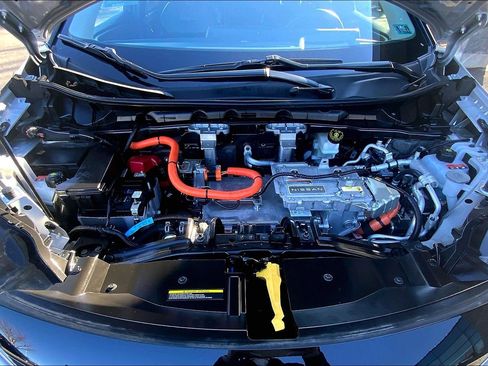 Used 2024 Nissan Ariya AWD image 11