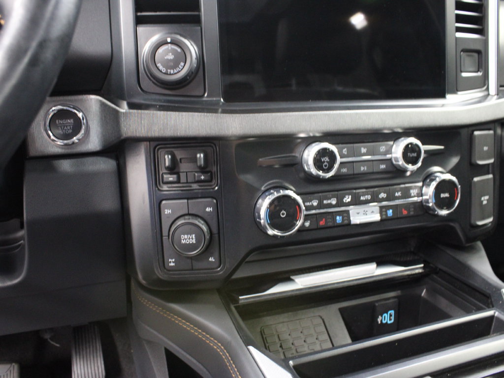 Used 2024 Ford F250 Platinum w/ FX4 Off-Road Package AWD/4WD image 71