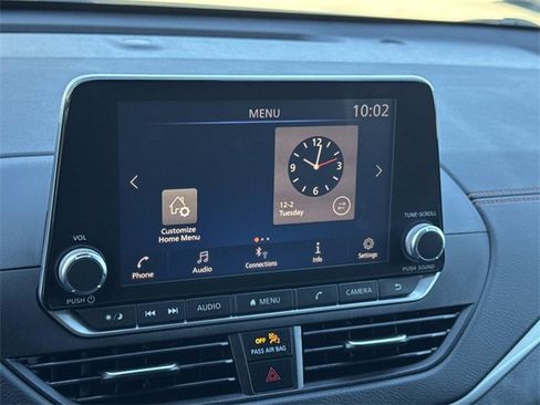 Used 2021 Nissan Altima 2.5 SR w/ SR Premium Package image 13