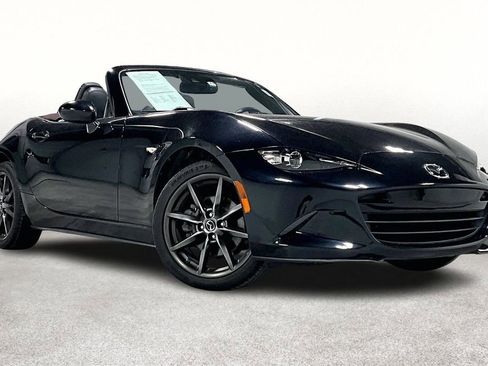 Used 2018 MAZDA MX-5 Miata Grand Touring image 1