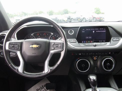 Used 2022 Chevrolet Blazer LT image 5