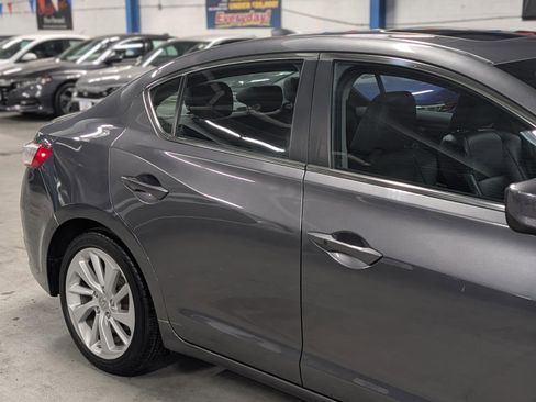 Used 2017 Acura ILX image 9