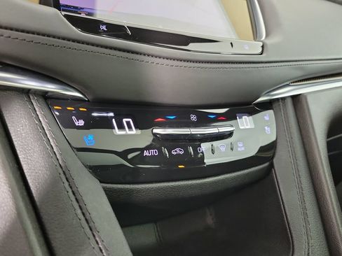 Certified 2023 Cadillac XT5 Sportv w/ Platinum Package AWD/4WD image 30