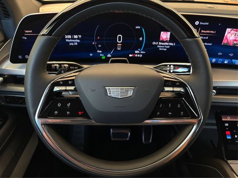 New 2027 Cadillac Vistiq Sport AWD/4WD image 19