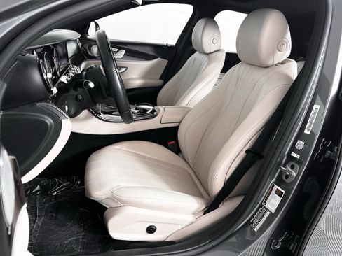 Used 2019 Mercedes-Benz E 450 4MATIC Sedan image 19