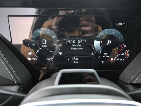 New 2026 GMC Yukon Elevation w/ Elevation Premium Package image 12