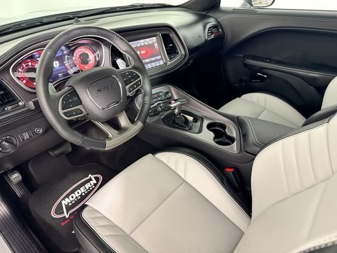 Used 2023 Dodge Challenger SRT Hellcat RWD image 15