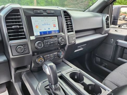 Used 2020 Ford F150 XLT w/ Equipment Group 302A Luxury AWD/4WD image 22