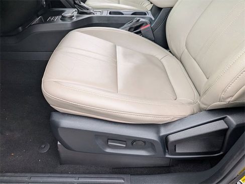 Used 2022 Ford Ranger Lariat w/ Equipment Group 501A High image 15