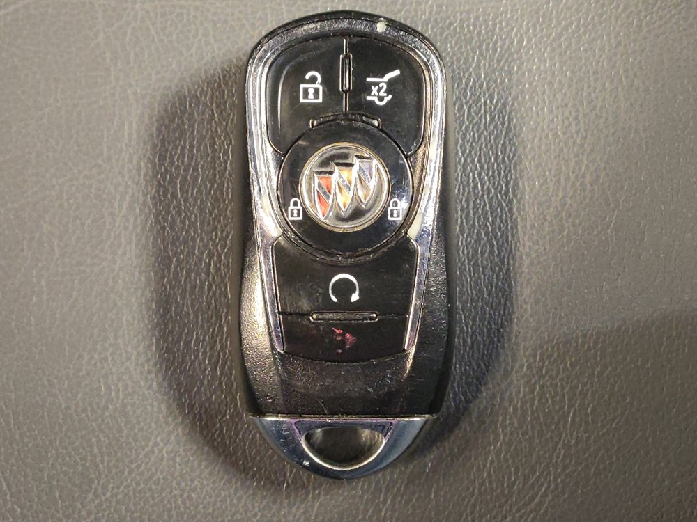 Used 2022 Buick Enclave Essence w/ Sport Touring Edition FWD image 32