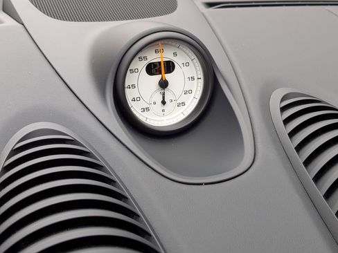 Certified 2025 Porsche 718 Cayman GT4 RS image 20