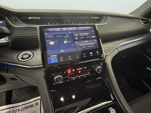 Used 2023 Jeep Grand Cherokee L Overland image 20