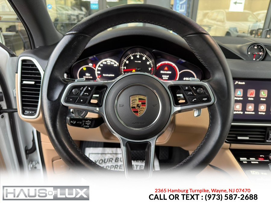 Used 2023 Porsche Cayenne w/ Assistance Package AWD/4WD image 13