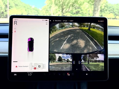 Used 2021 Tesla Model Y 2WD image 5