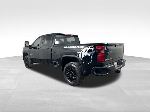 Used 2025 Chevrolet Silverado 2500 W/T image 4