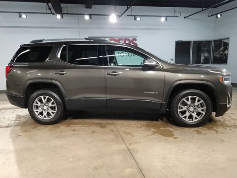 Used 2020 GMC Acadia SLT FWD image 8