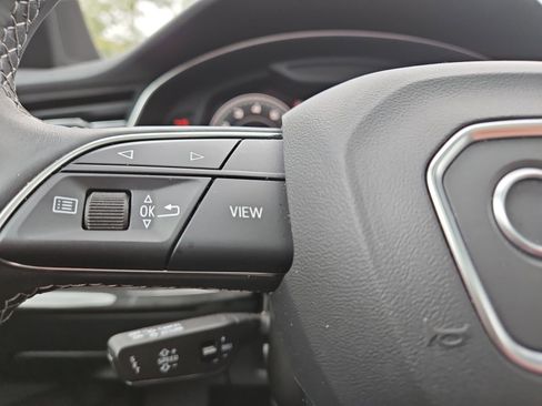 Used 2025 Audi Q7 3.0T Premium Plus image 24