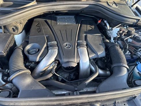 Used 2015 Mercedes-Benz GL 550 4MATIC image 6