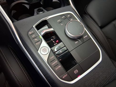 New 2026 BMW 330i Sedan w/ Convenience Package image 27