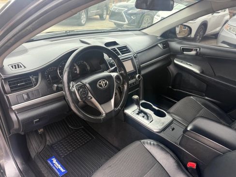 Used 2013 Toyota Camry SE image 15