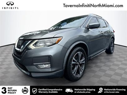 Used 2017 Nissan Rogue SL w/ SL Premium Package