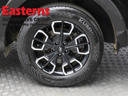 Used 2024 Hyundai Santa Cruz SE image 8