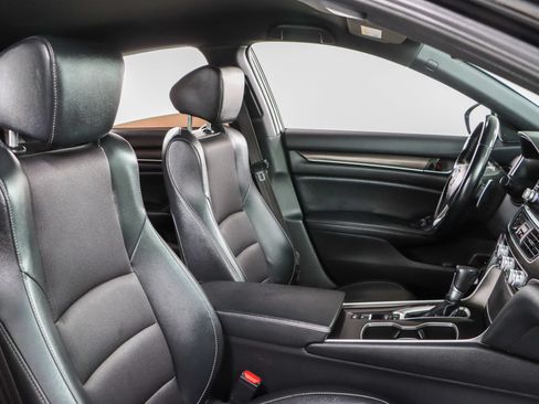 Used 2022 Honda Accord Sport image 26