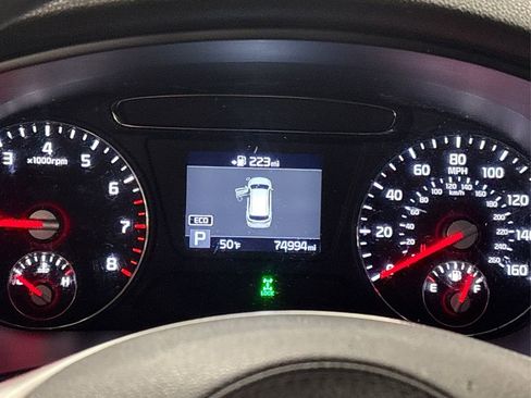 Used 2020 Kia Sorento LX image 20