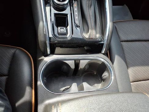 Used 2024 GMC Canyon AT4 w/ AT4 Premium Package AWD/4WD image 25