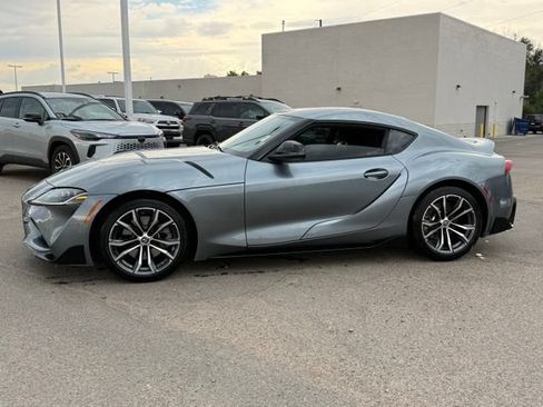 Used 2022 Toyota Supra w/ Safety & Technology Package RWD image 2