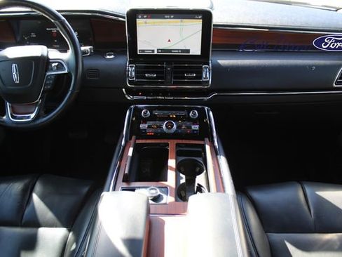 Used 2021 Lincoln Navigator Reserve image 15