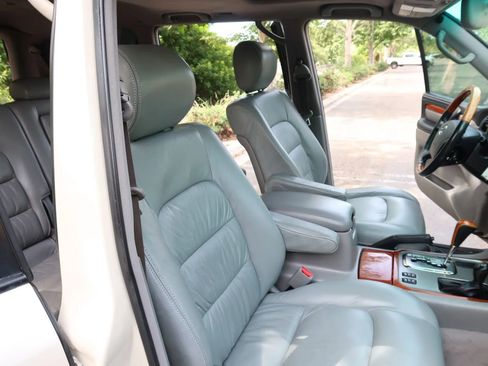 Used 2006 Lexus LX 470 4WD image 24