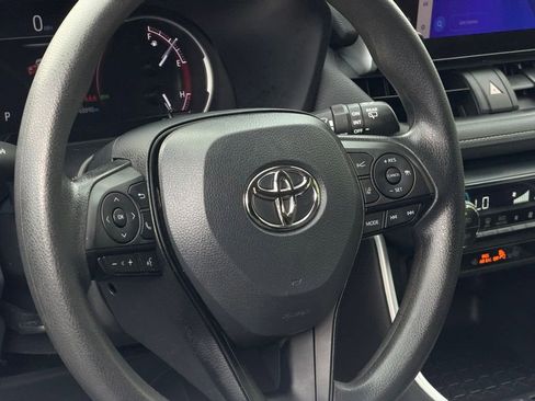 Used 2024 Toyota RAV4 XLE FWD image 13