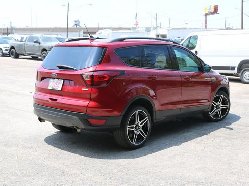 Used 2019 Ford Escape SEL FWD image 5