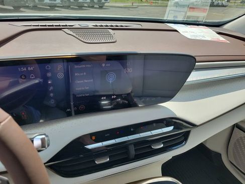 New 2026 Buick Enclave Avenir w/ Super Cruise Package AWD/4WD image 28