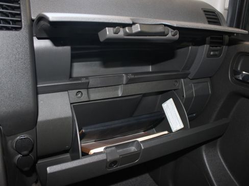 Used 2005 Nissan Pathfinder SE image 21