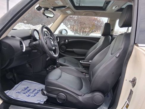 Used 2013 MINI Cooper Hardtop image 16