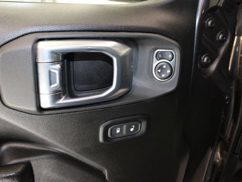 Used 2024 Jeep Wrangler Sport AWD/4WD image 17