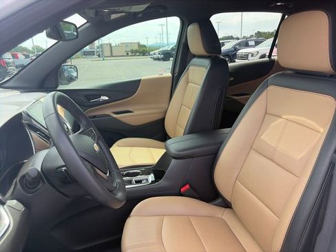 Used 2022 Chevrolet Equinox Premier FWD image 16