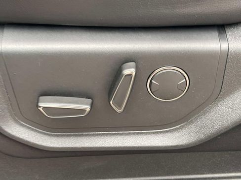 Certified 2019 Ford F150 Raptor w/ Equipment Group 802A Luxury image 25