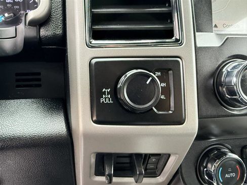 Used 2019 Ford F250 Lariat w/ Lariat Value Package AWD/4WD image 34